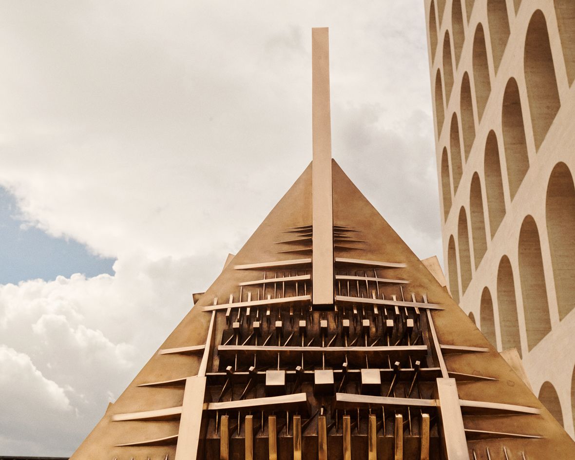 Arnaldo Pomodoro ‘Il Grande Teatro delle Civiltà’ Fendi HQ Rome