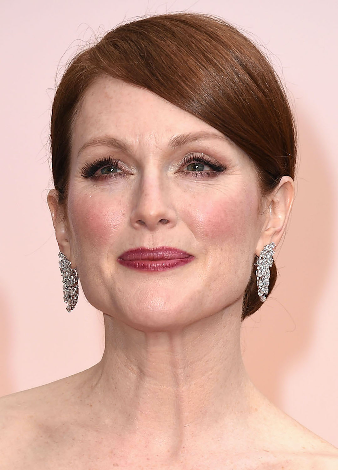 Julianne Moore arrives at the 87th Annual Academy Awards at Hollywood & Highland Center on February 22, 2015 in Hollywood, California