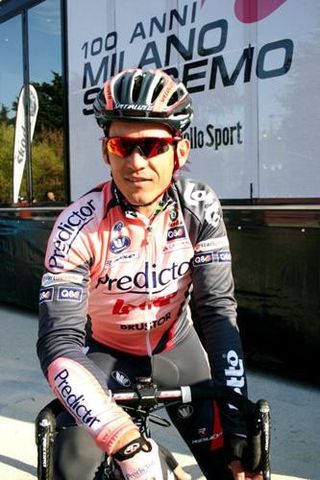 Robbie McEwen (Predictor-Lotto) at the start in Milan