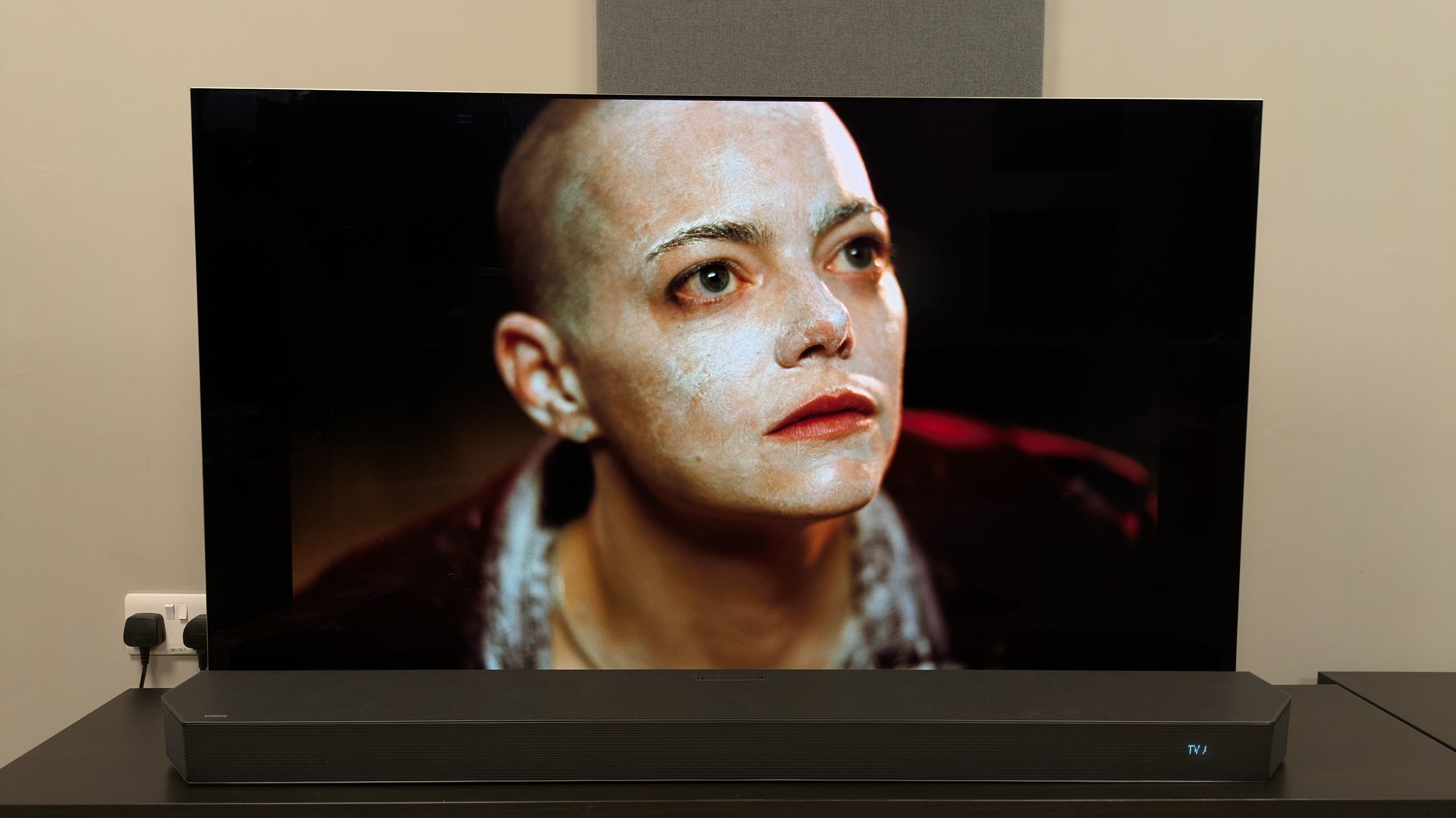 Bugonia 4K Blu-ray on LG G5 showing Michelle Fuller covered in white 