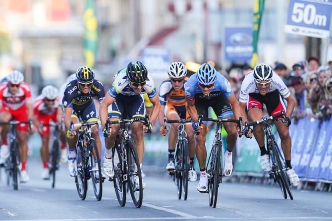 The sprint for the minor placings.