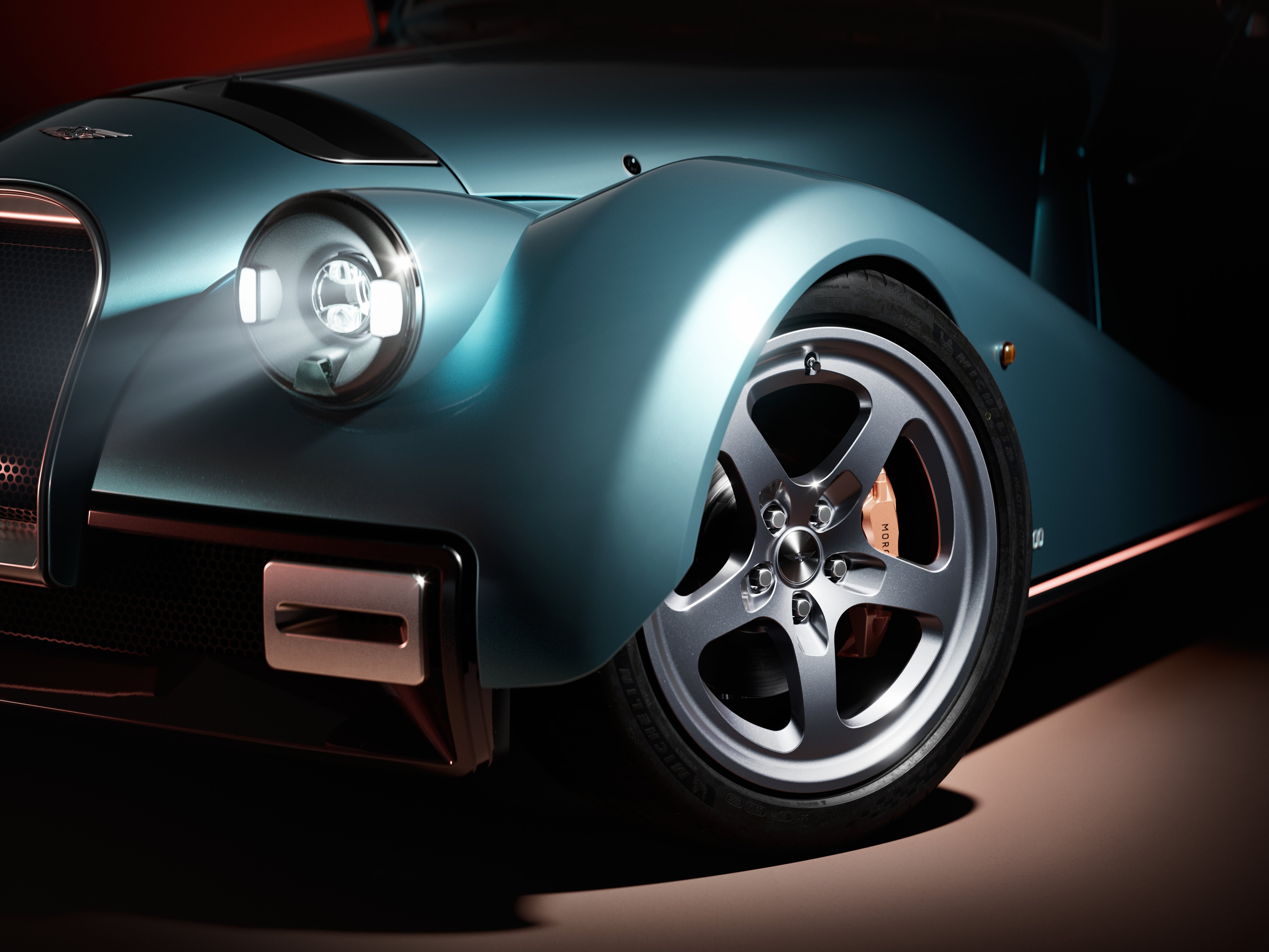 Press shots and details of the Morgan Supersport 400