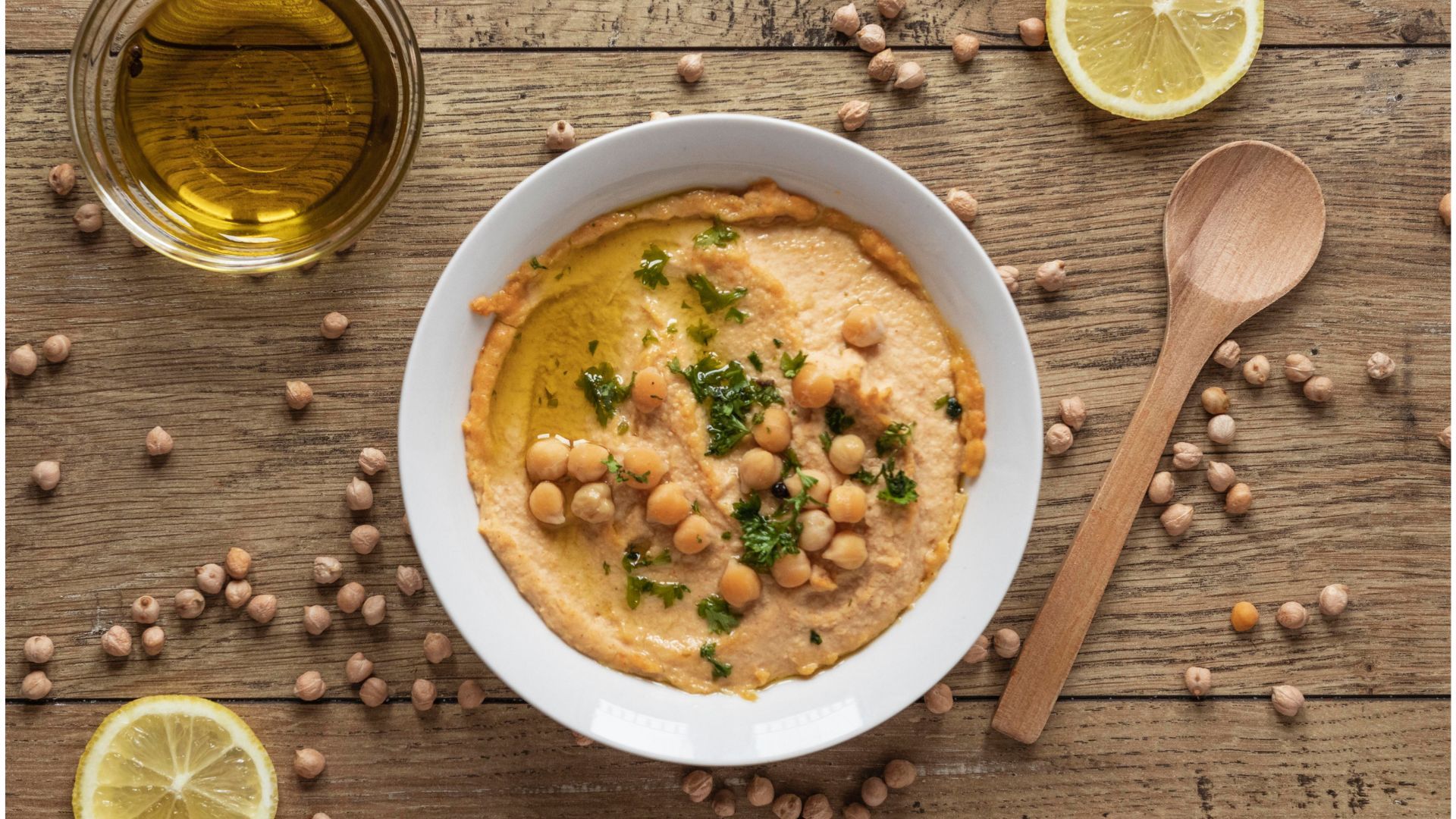 Bowl of chickpeas and hummus, one of the best snacks if you're learning how to lose weight in a week