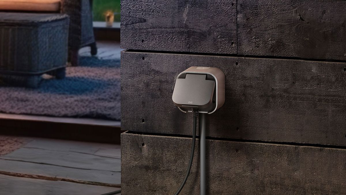 Eve’s new outdoor plug can automate your lights and track your energy cost