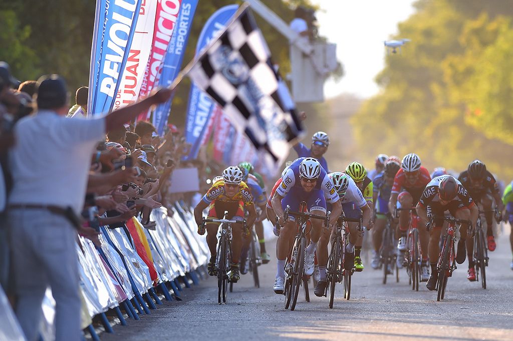 Tom Boonen (Quick-Step Floors) sprinting to the win