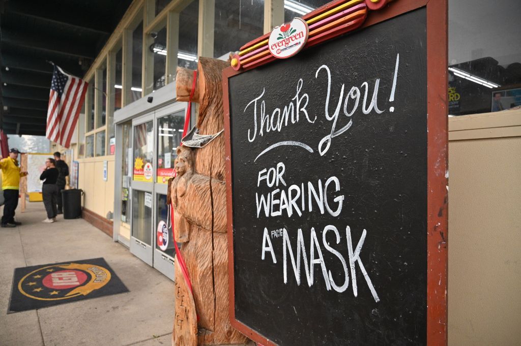 Pro-mask sign in California