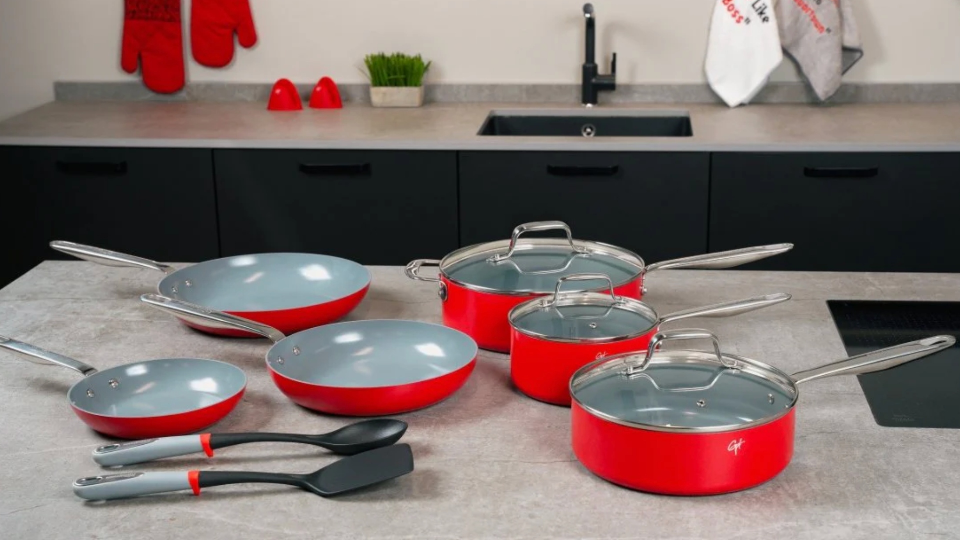 Guy Fieri&#039;s ceramic cookware sets