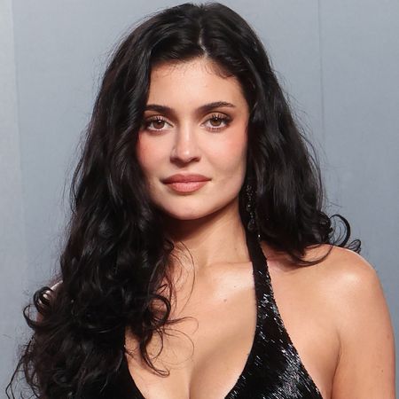 Kylie Jenner wore a capri pants matching set with the jelly sandal shoe trend