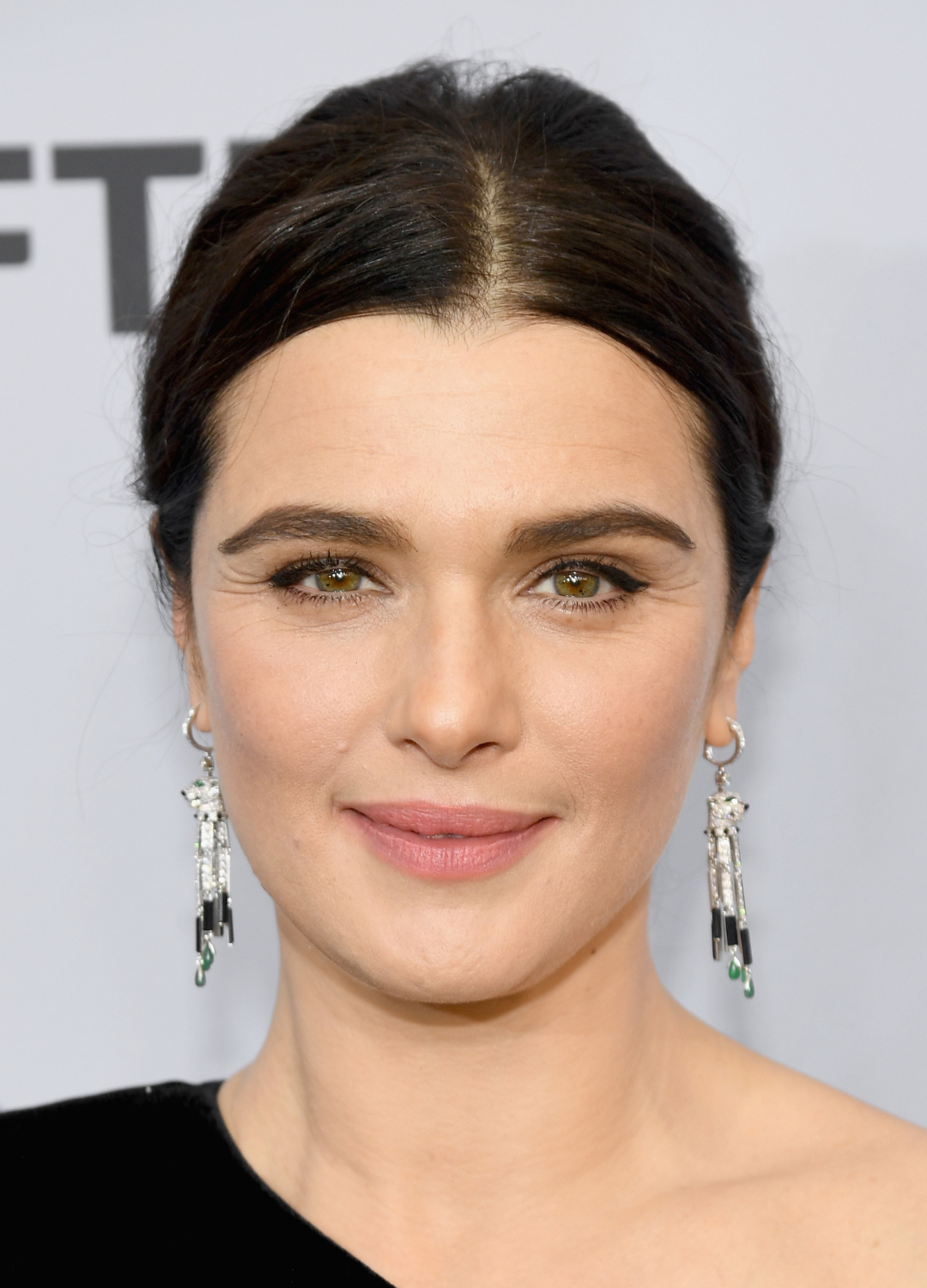 Rachel Weisz attends the 25th Annual Screen Actors Guild Awards at The Shrine Auditorium on January 27, 2019 in Los Angeles, California
