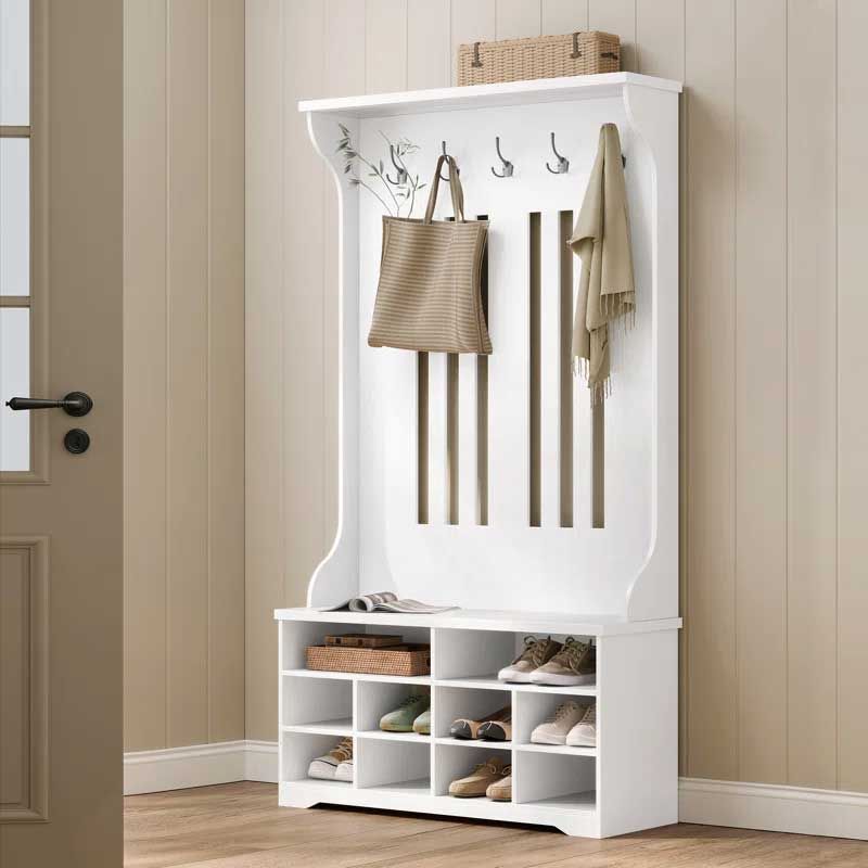 How to decorate an awkward entryway? Livingetc