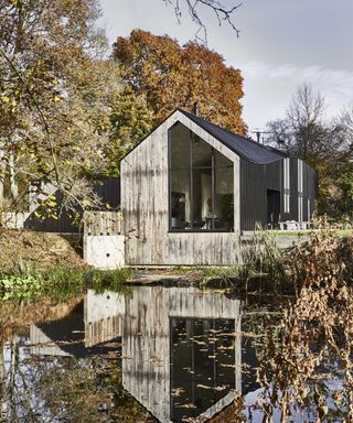 Barn-style new build home in Kent exterior