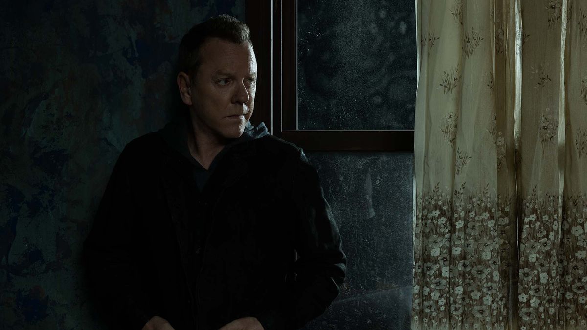 Kiefer Sutherland in Paramount Plus&#039;s &#039;Rabbit Hole&#039;