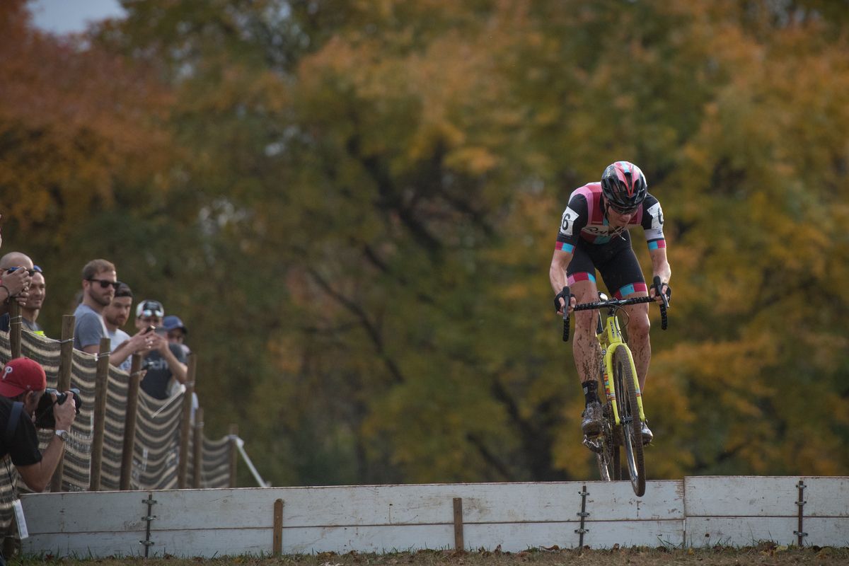 Jeremy Powers (Aspire Racing) bunny hopping