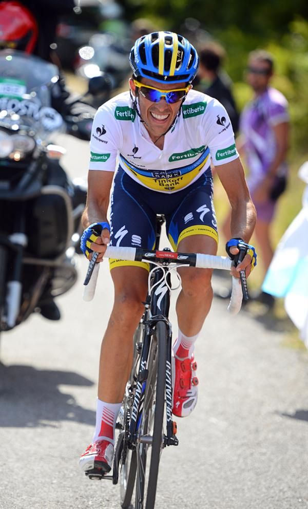 Alberto Contador tried to gain time on the climb to Ancares