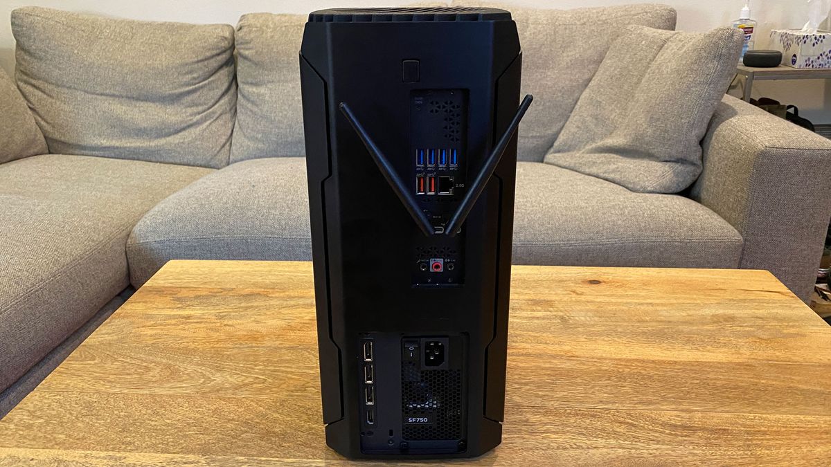 Corsair One i300
