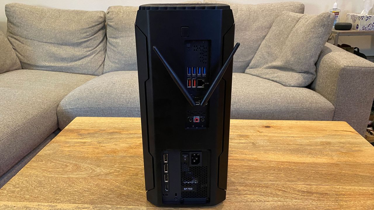 Corsair One i300