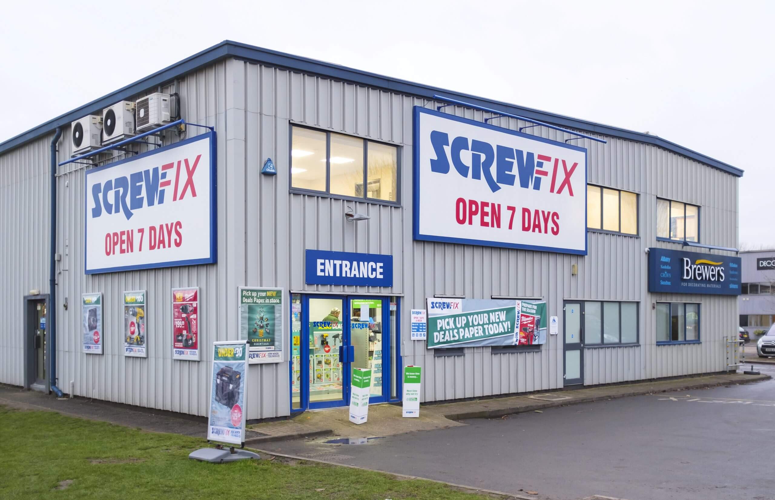 A front view of a screwfix store