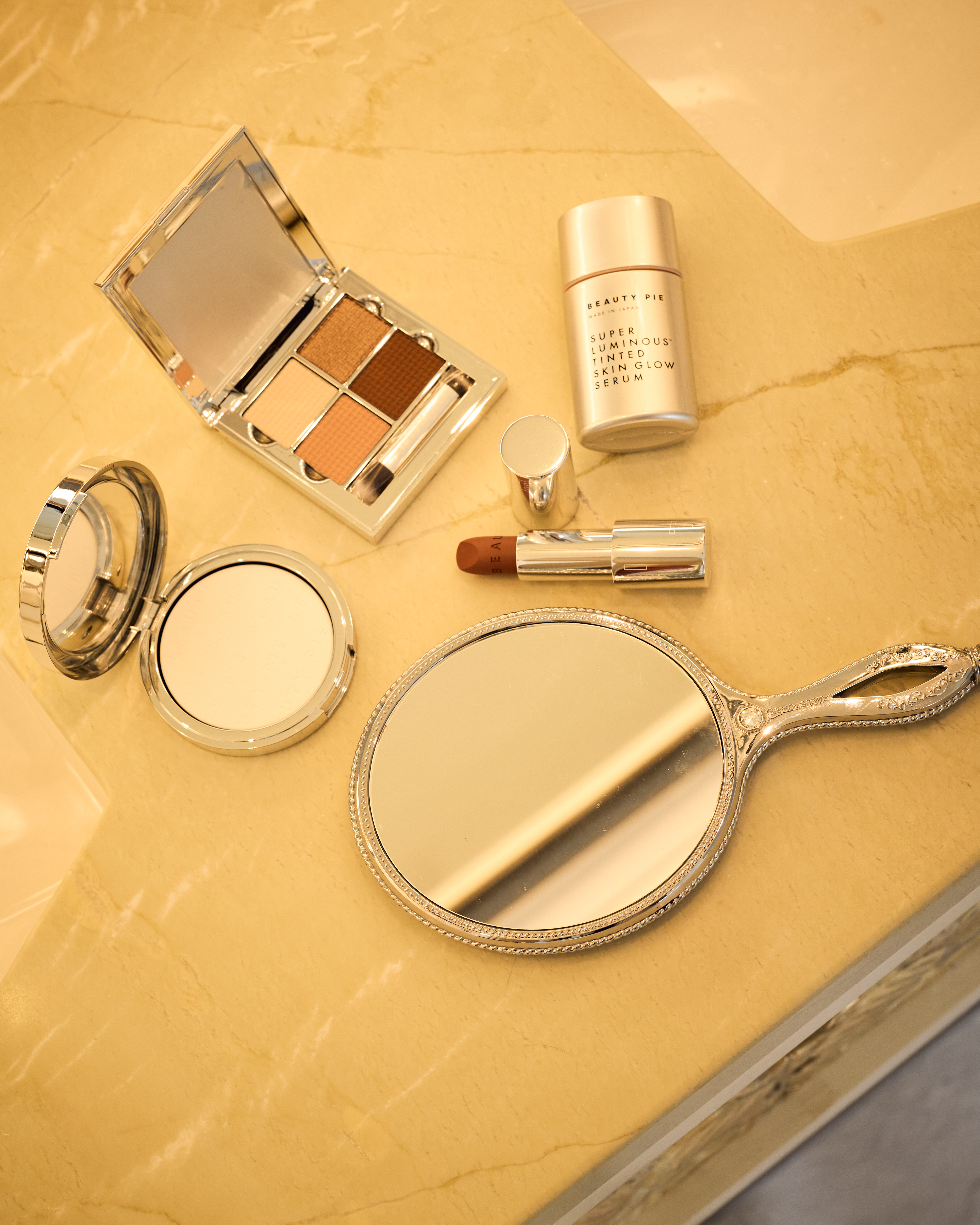 Rhea Seehorn getting ready for the Golden Globes 2026