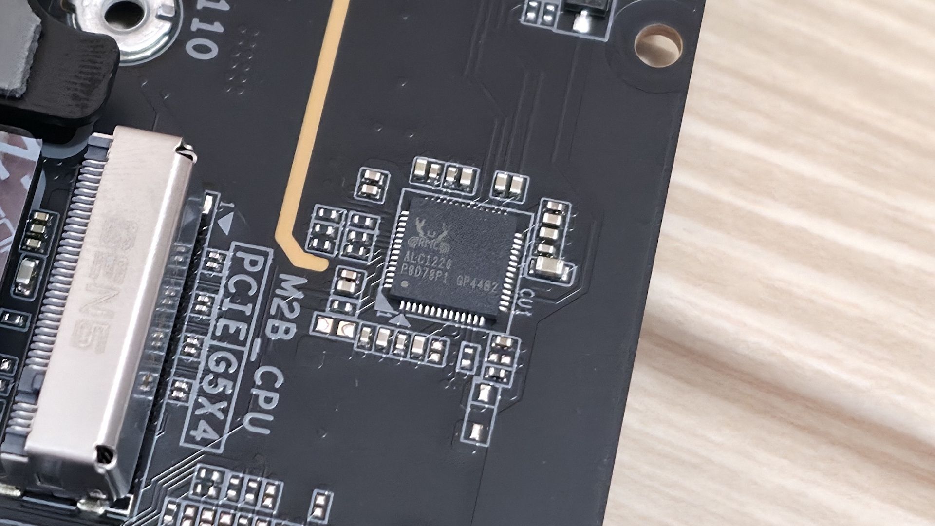 Gigabyte X870 Aorus Infinity - ICs