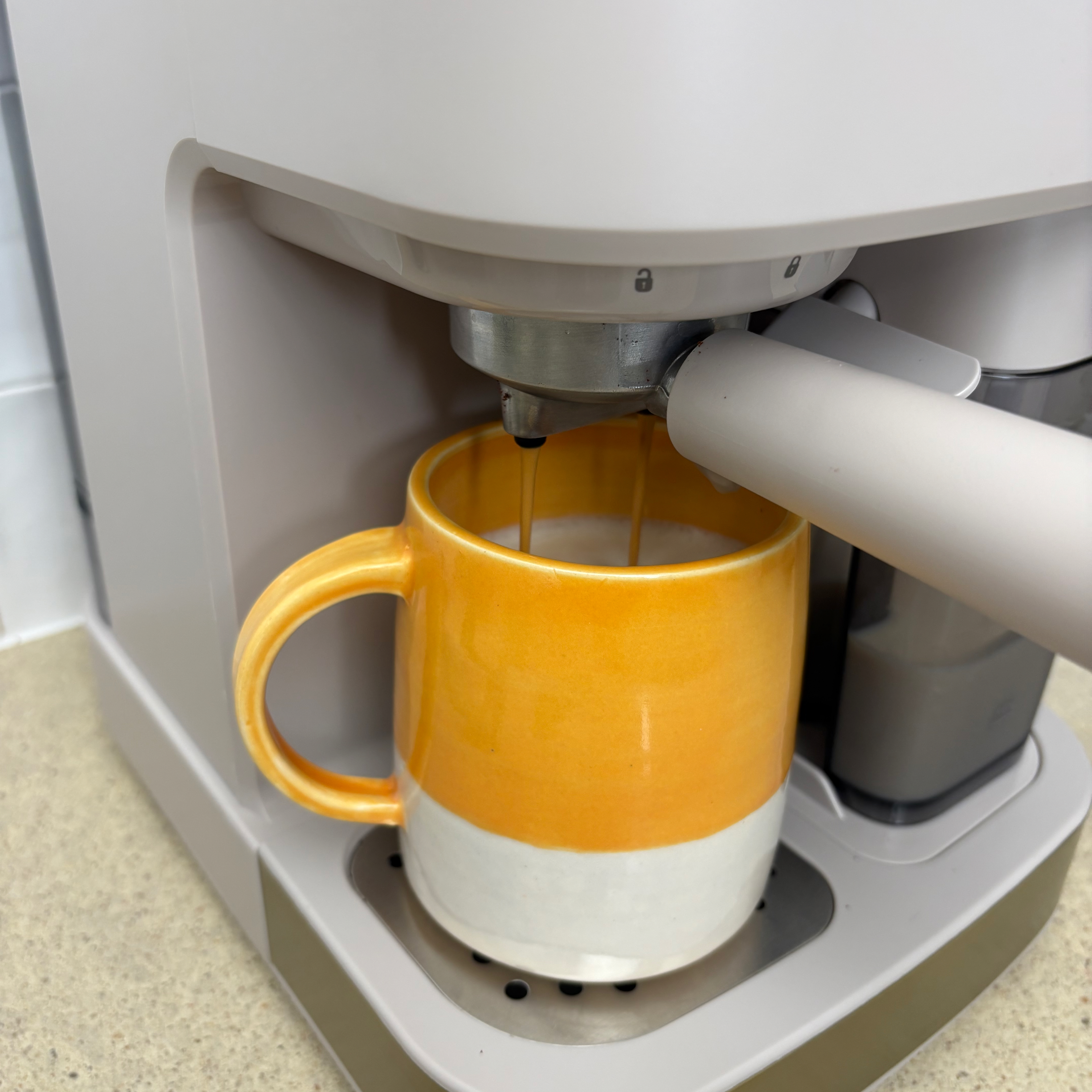 Testing the Russell Hobbs coffee machine