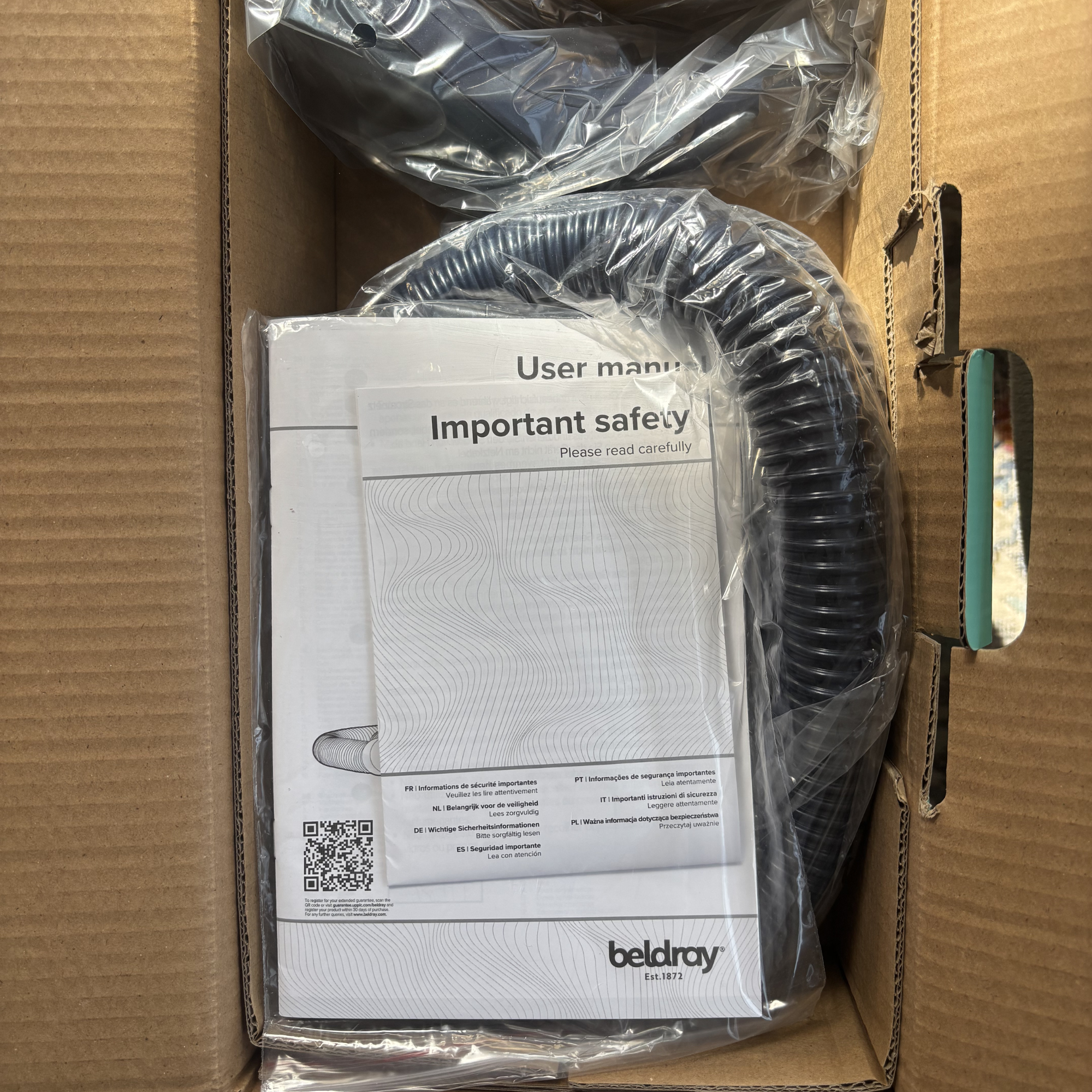Beldray Spot Lift Pro Carpet Cleaner unboxing