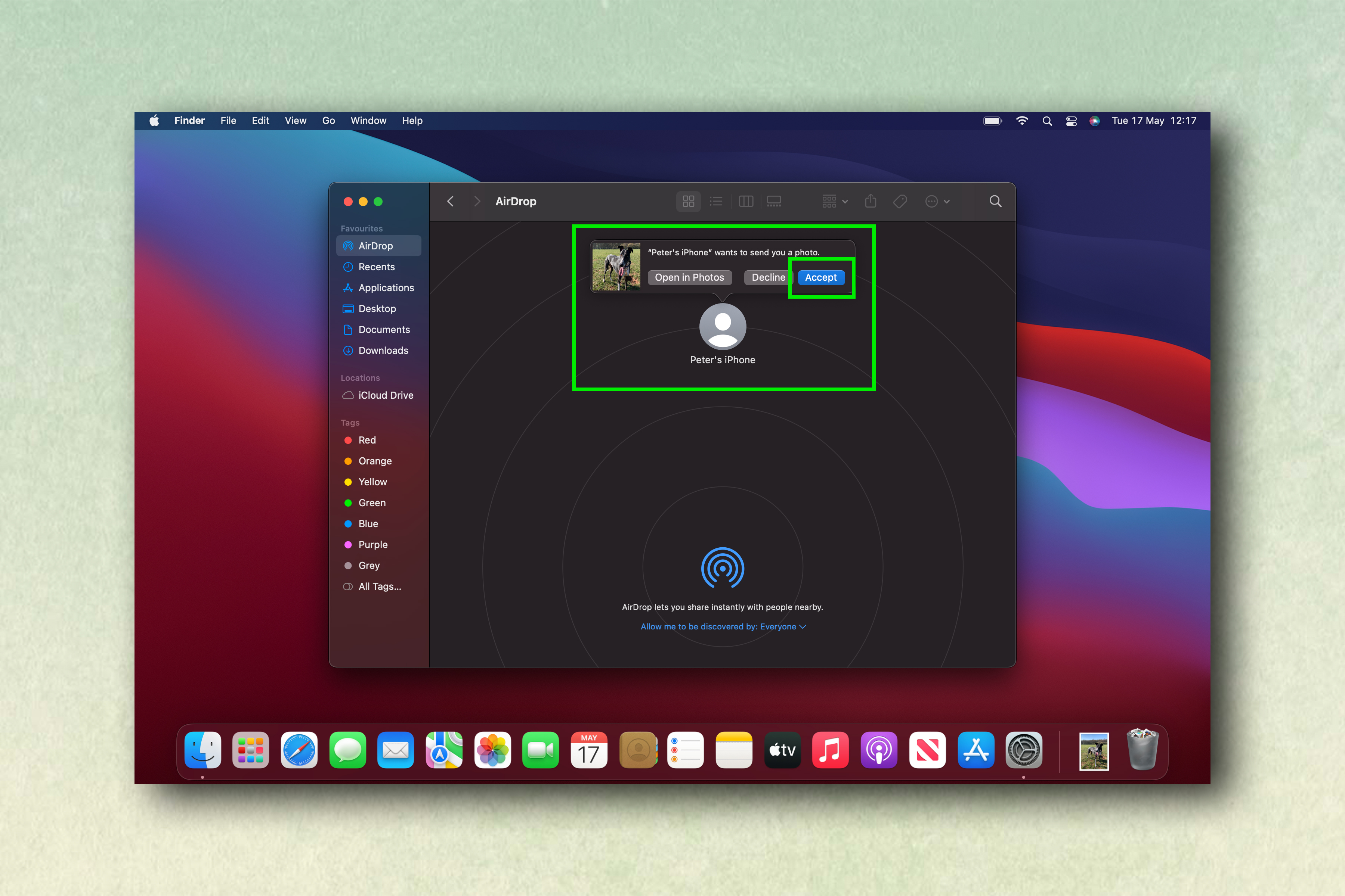 Screenshots of how to transfer photos from iPhone to Mac using AirDrop