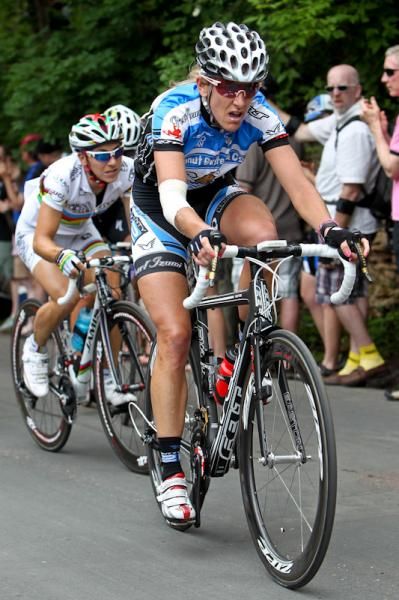 Kristin Armstrong (Peanut Butter &amp; Co) hung in their today even with her injured elbow.