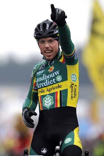 Sven Nys pumps his fists in joy after winning the Belgian 'cross title.
