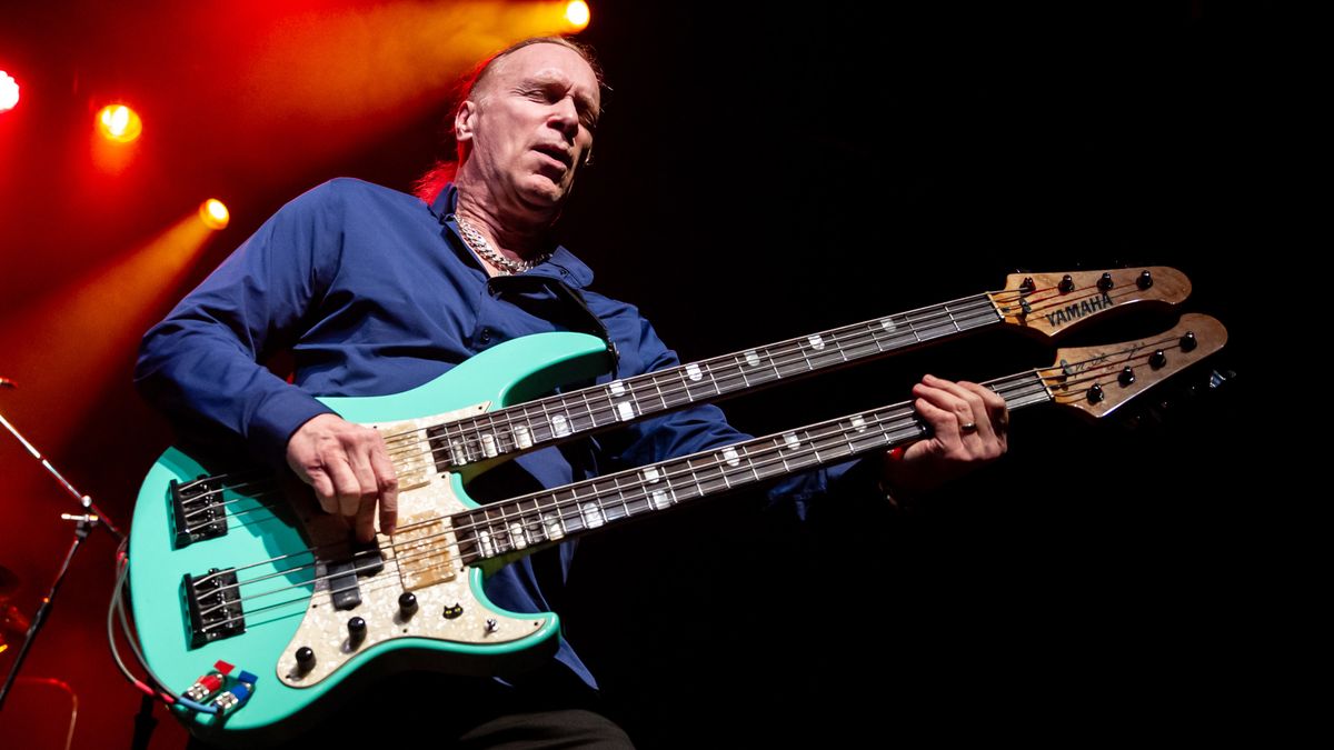 BILLY SHEEHAN BASS PLAYER MAG. HOLIDAY 2013