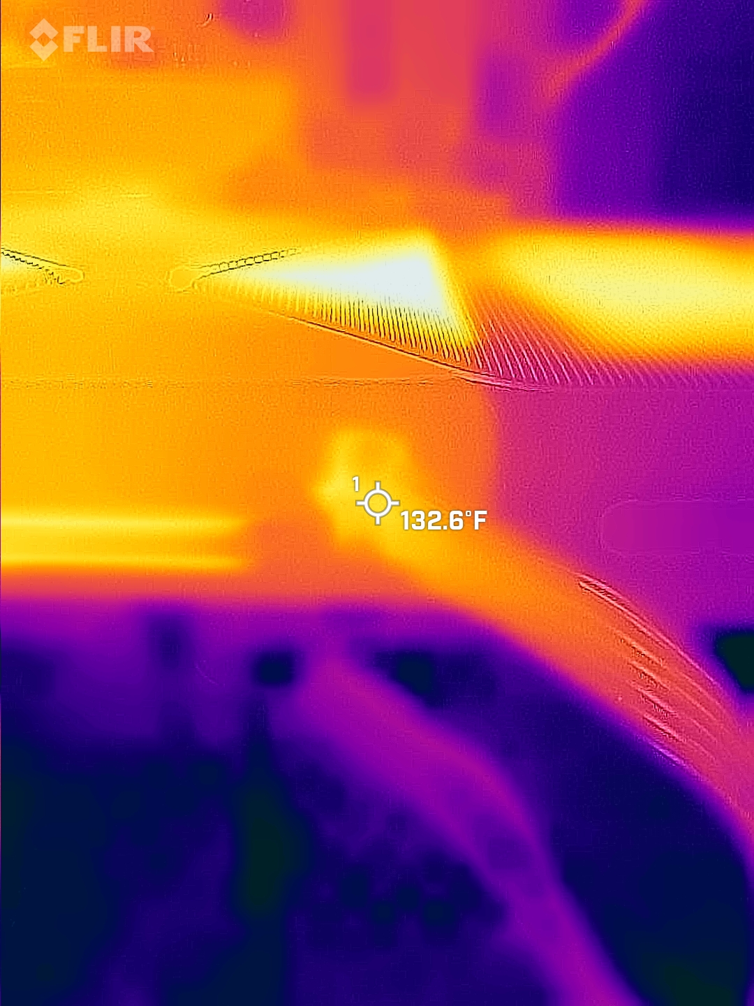 Thermal image of an RTX 5090 under load