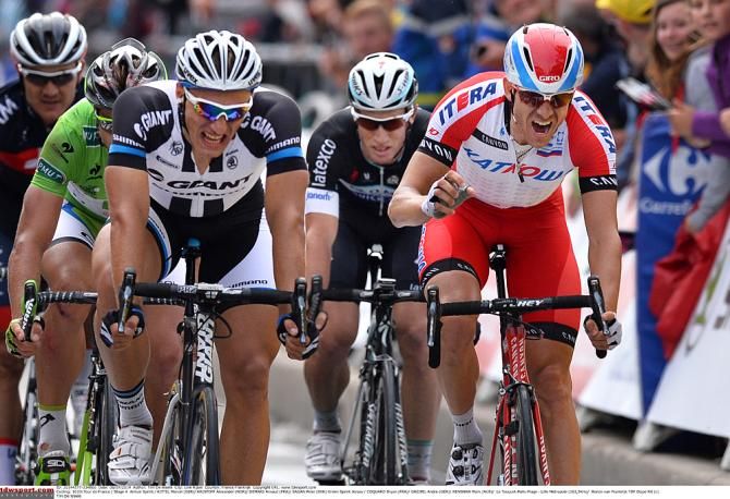 Alexander Kristoff (Katusha) realizes that he just lost stage 4 to Marcel Kittel (Giant-Shimano)