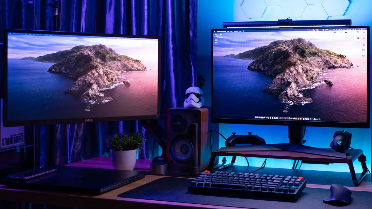 Top 5 Vertical Monitors for Vertical Monitor Setup 2023