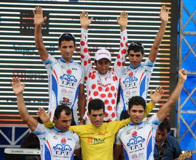 Tabriz Petrochemical Cycling Team took out the team classification
