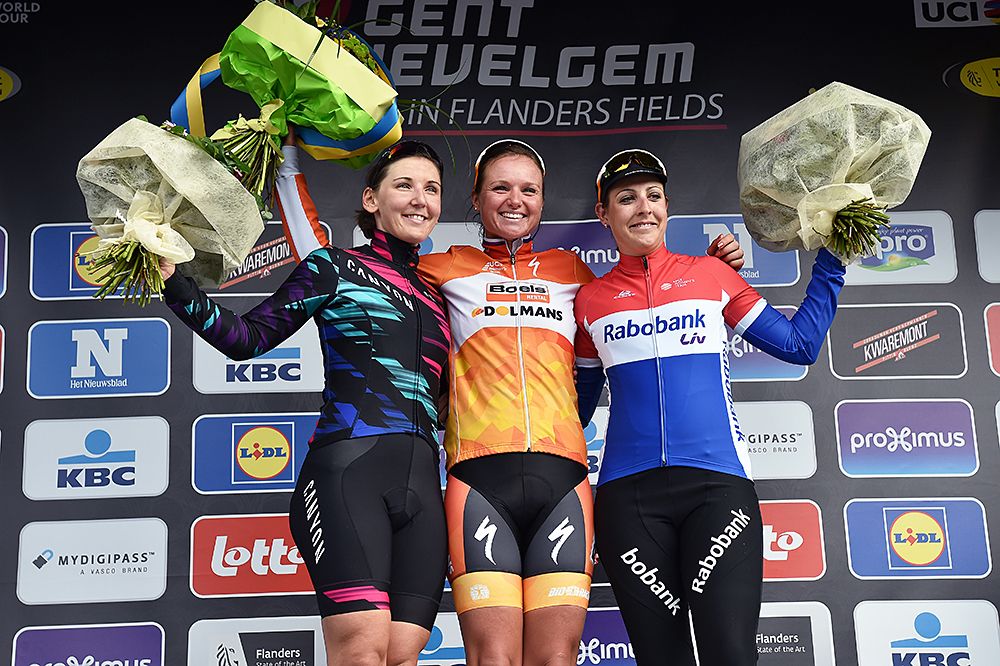 Gent-Wevelgem Women: Lisa Brennauer (Canyon-SRAM), Chantal Blaak (Boels-Dolmans), Lucinda Brand (Rabo-Liv)