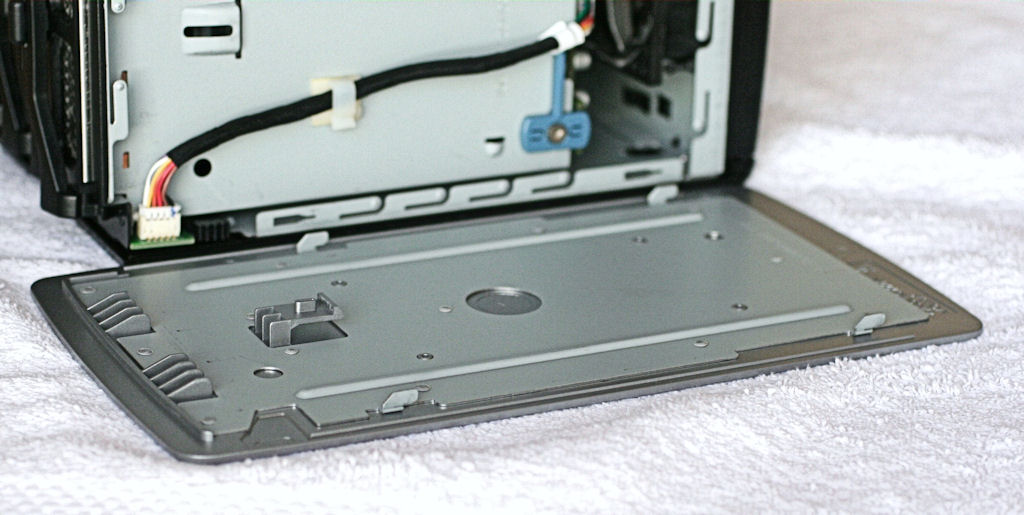 Top deck next to case top to show guide-to-slot matchups.