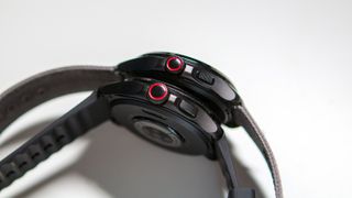 TicWatch Pro 5 vs. TicWatch Pro 5 Enduro side view