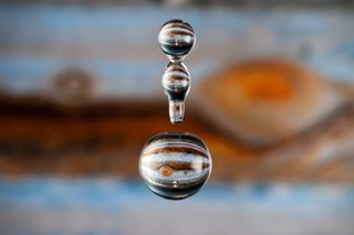 Jupiter in a water droplet