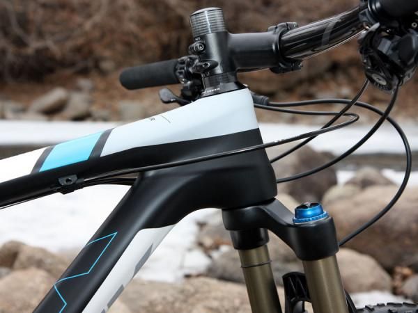 The tapered head tube lends extra steering precision and also provides more room for a bigger down tube.