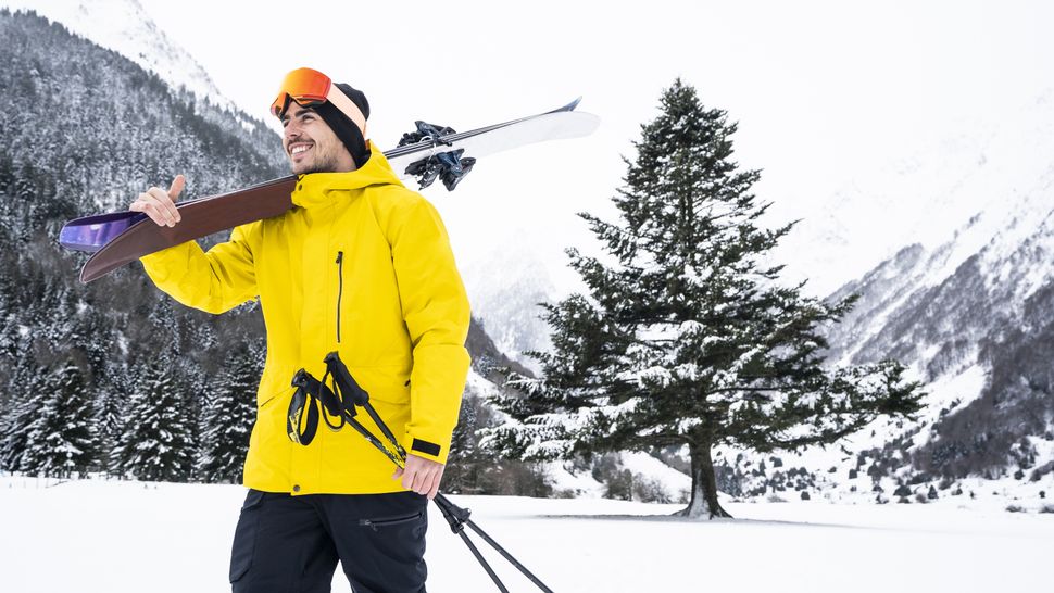 Shell vs insulated ski jacket which should you choose? Advnture