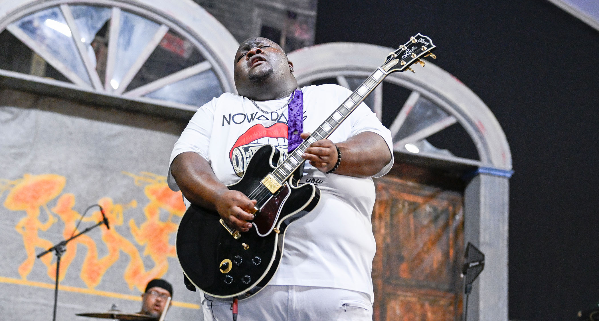 Christone 'Kingfish' Ingram plays a solo at the 2025 New Orleans Jazz &amp;amp; Heritage Festival