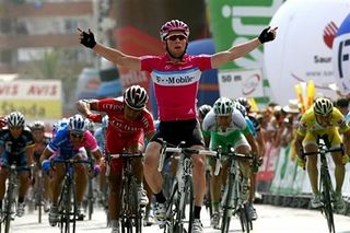 Cavendish ups Tour team chances with Elektrotoer finale win