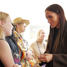 Meghan Markle talking to girls at Sundance