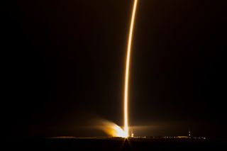Expedition 42 Launch Streak