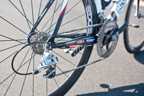 Sealed Gore Ride-On derailleur cables help keep the SRAM Red drivetrain running smoothly.