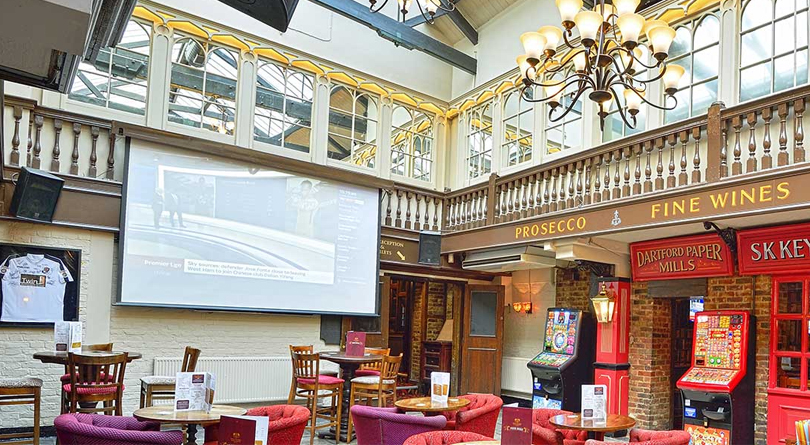 Royal Victoria and Bull