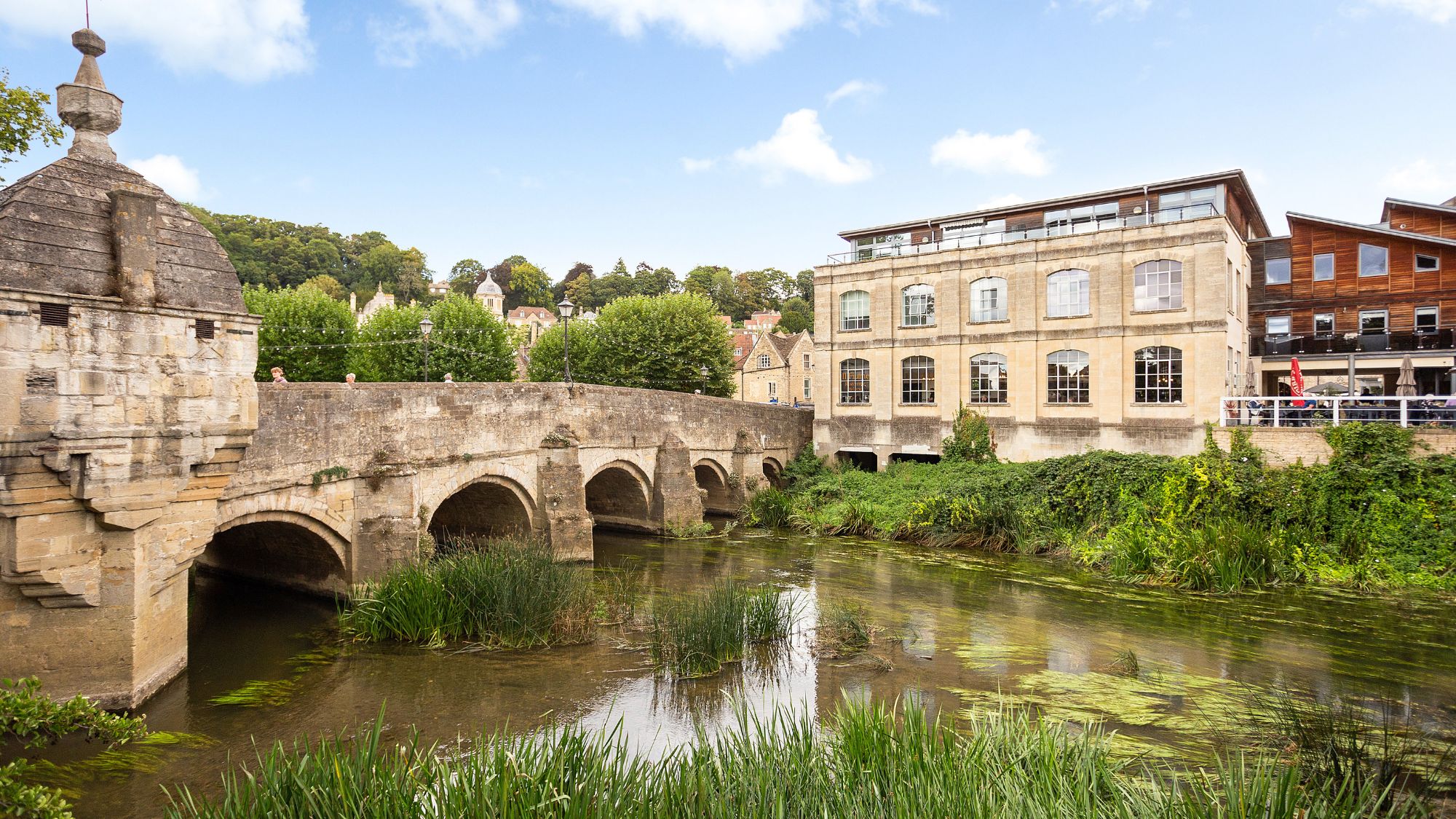 A flat in an attractive Grade II building overlooking the River Avon.