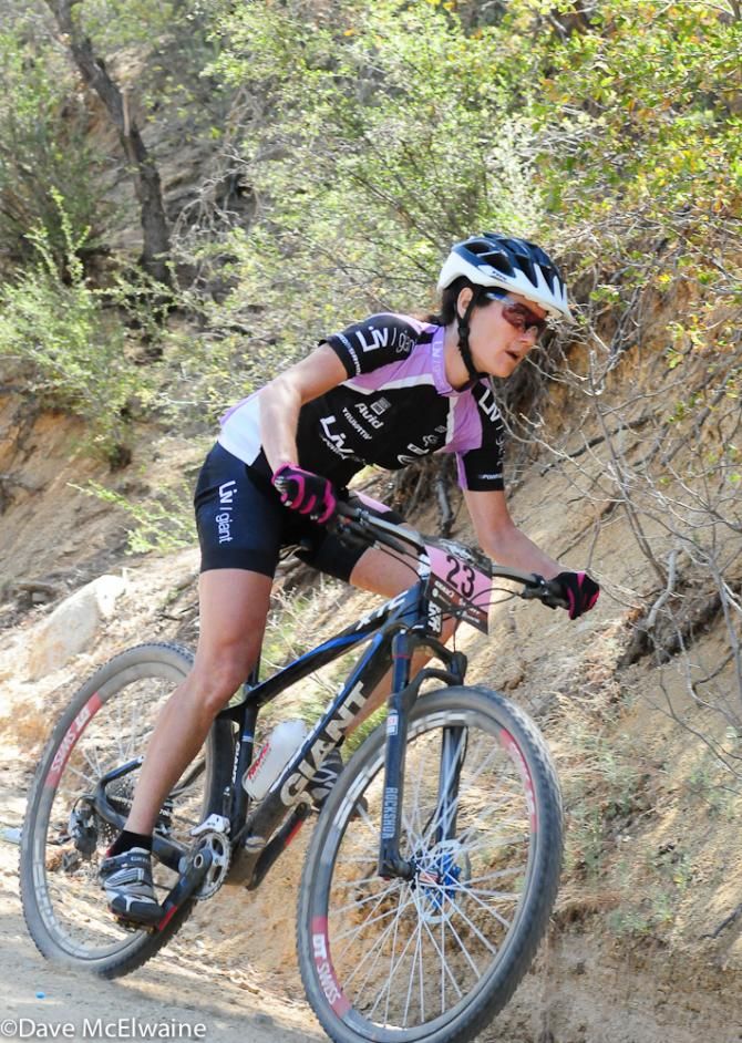 Kelli Emmett (Team Giant) descending to Skull Valley with the race lead