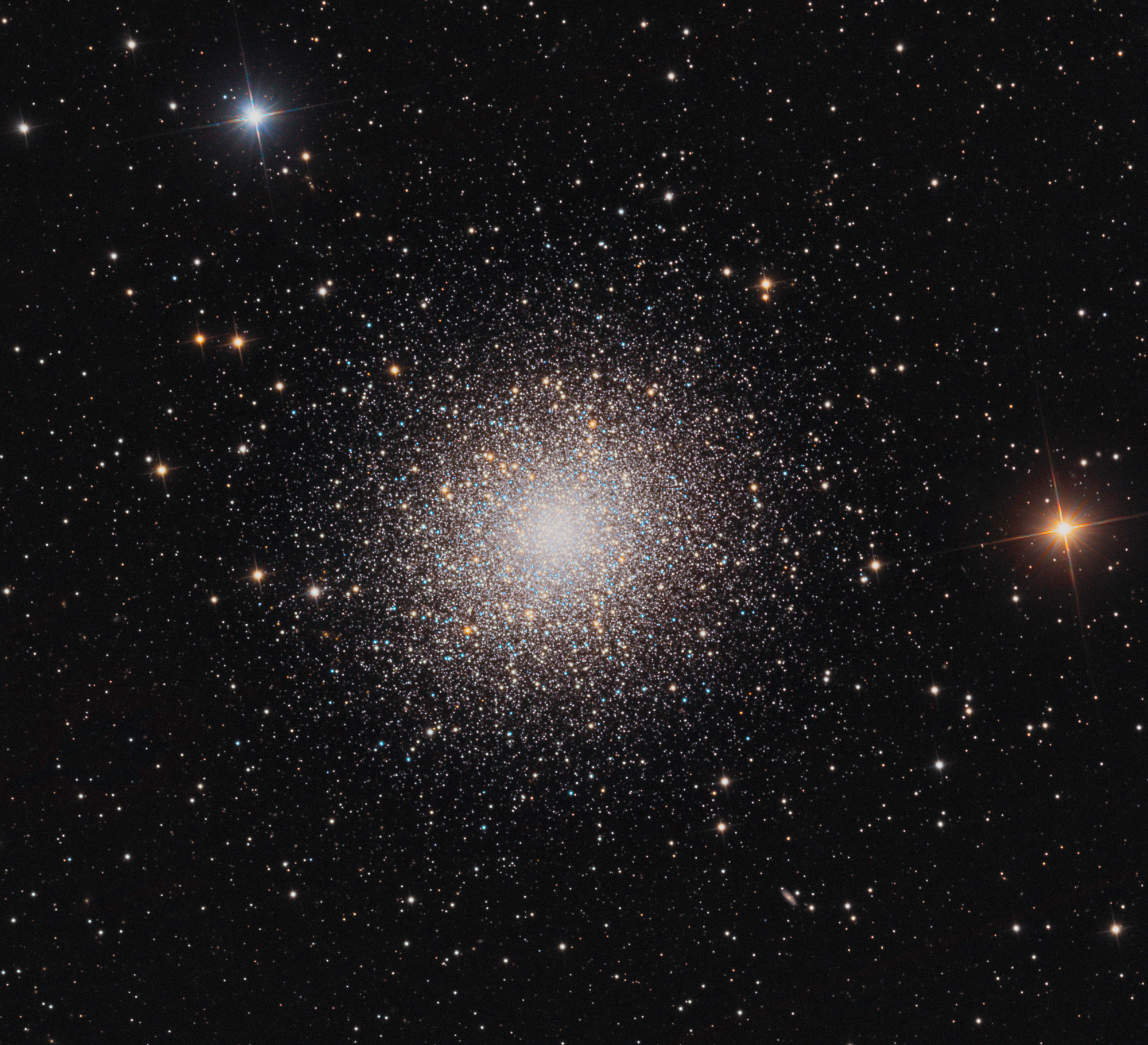 Hercules Cluster Skywatching Fera