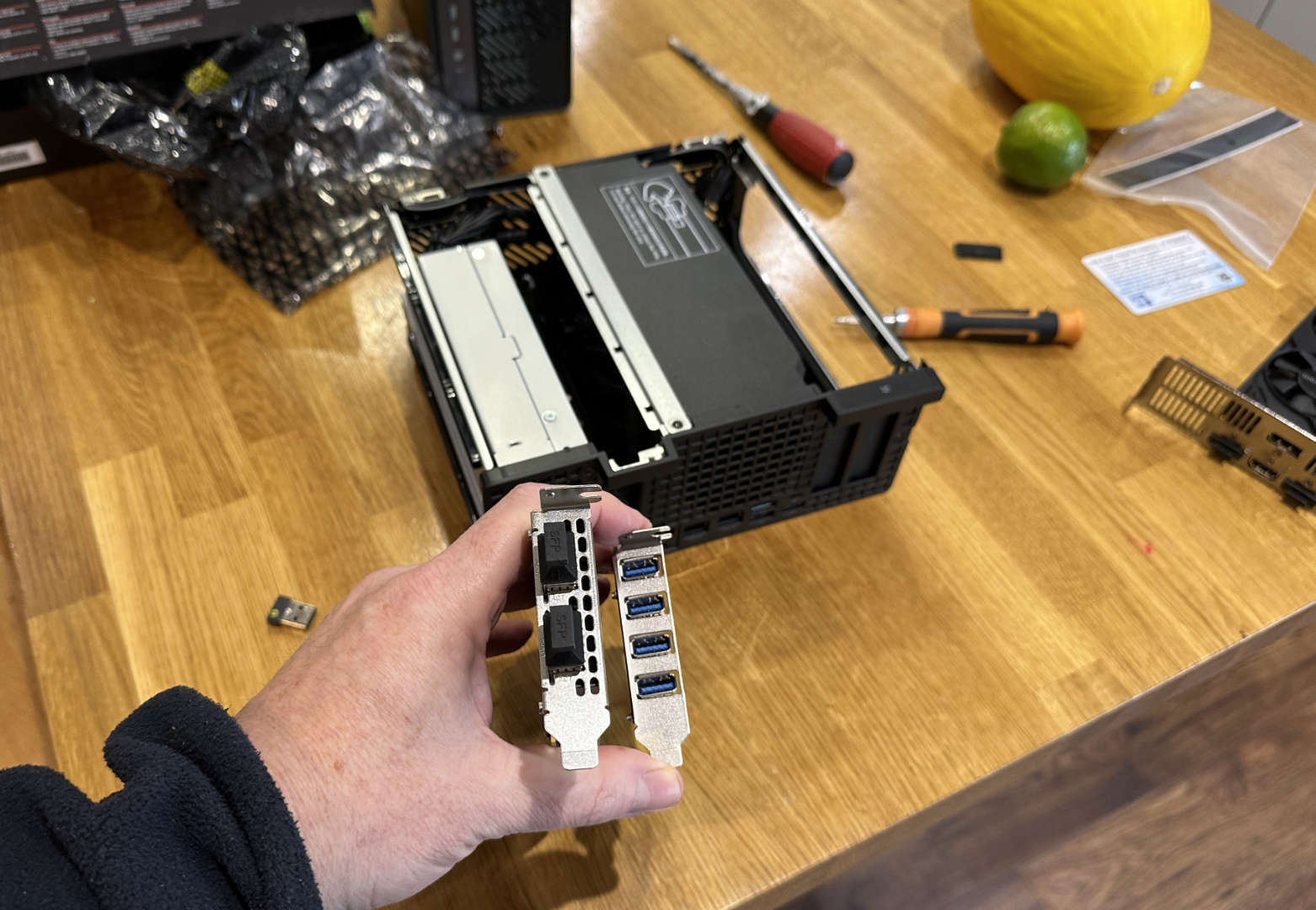 Minisforum MS-02 Ultra mini workstation hands-on testing