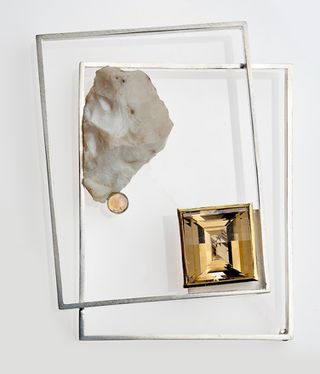 Silver window pendant with quarts